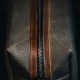 Tees 2.0 - Waxed Canvas Wash Bag - Moss Green